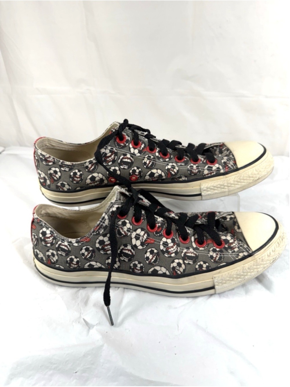 Converse Chuck Taylor All Star Low Top Soccer Ball Sneakers Mens 9 Womens 11